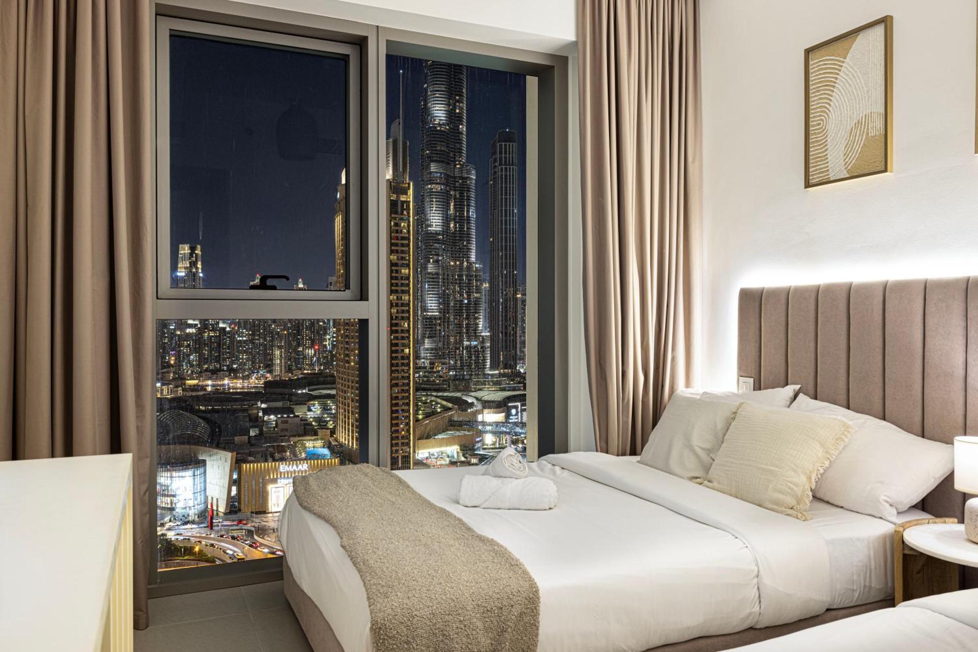 Apartment Burj Khalifa View, High Floor, Mall Access, Gym, Infinity-pool, Playground, Bbq, Family Friendly Dubai