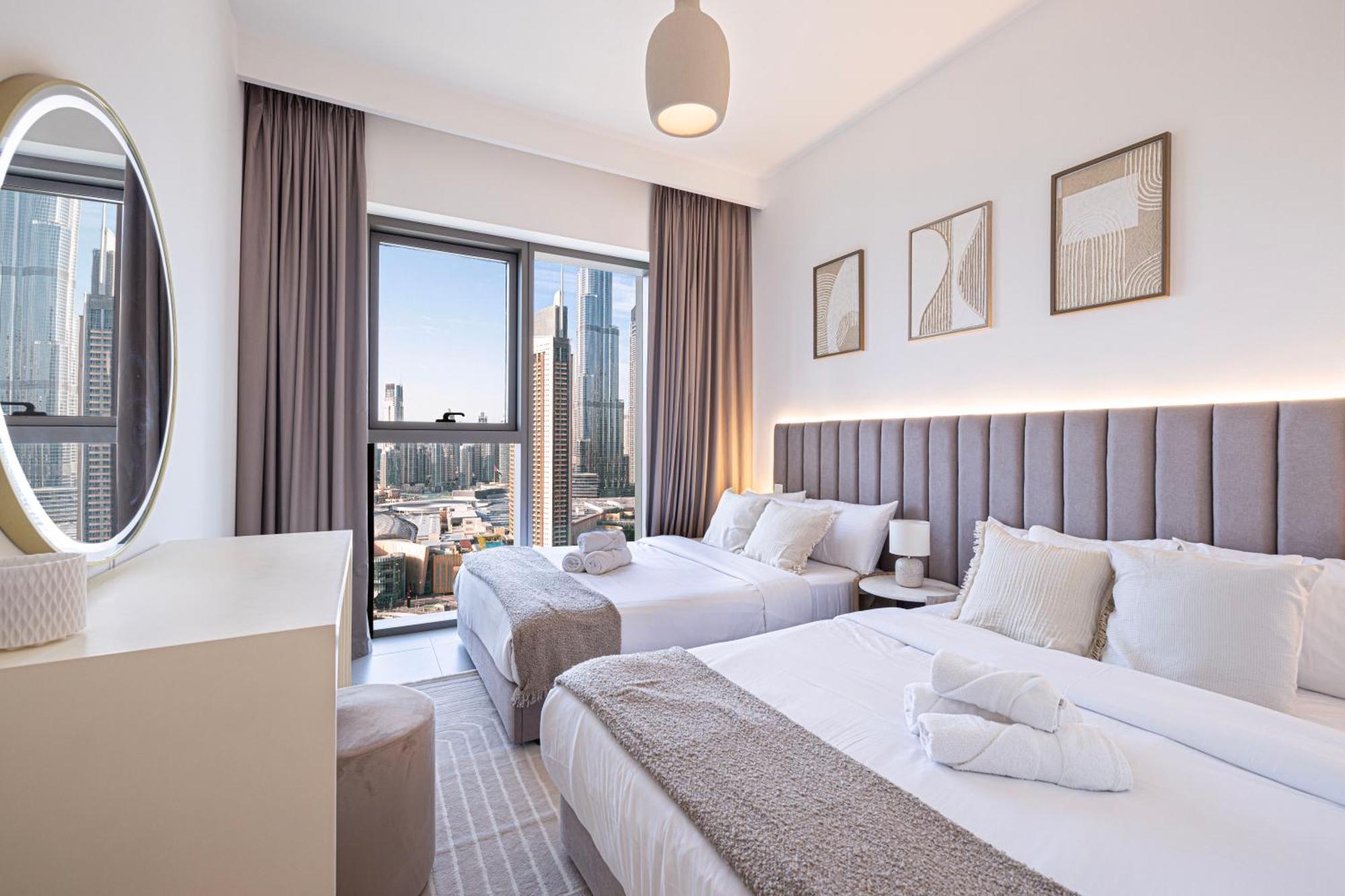 Apartment Burj Khalifa View, High Floor, Mall Access, Gym, Infinity-pool, Playground, Bbq, Family Friendly Dubai