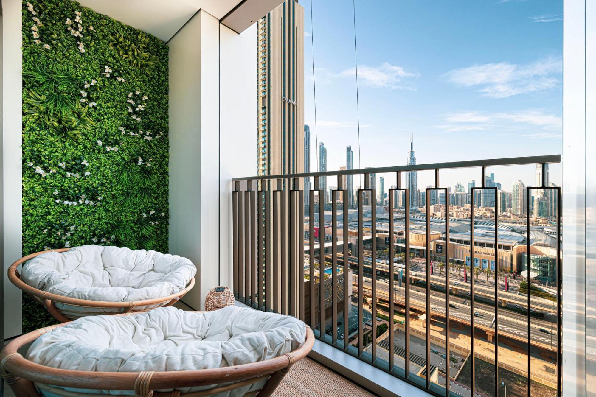 Apartment Burj Khalifa View, High Floor, Mall Access, Gym, Infinity-pool, Playground, Bbq, Family Friendly *