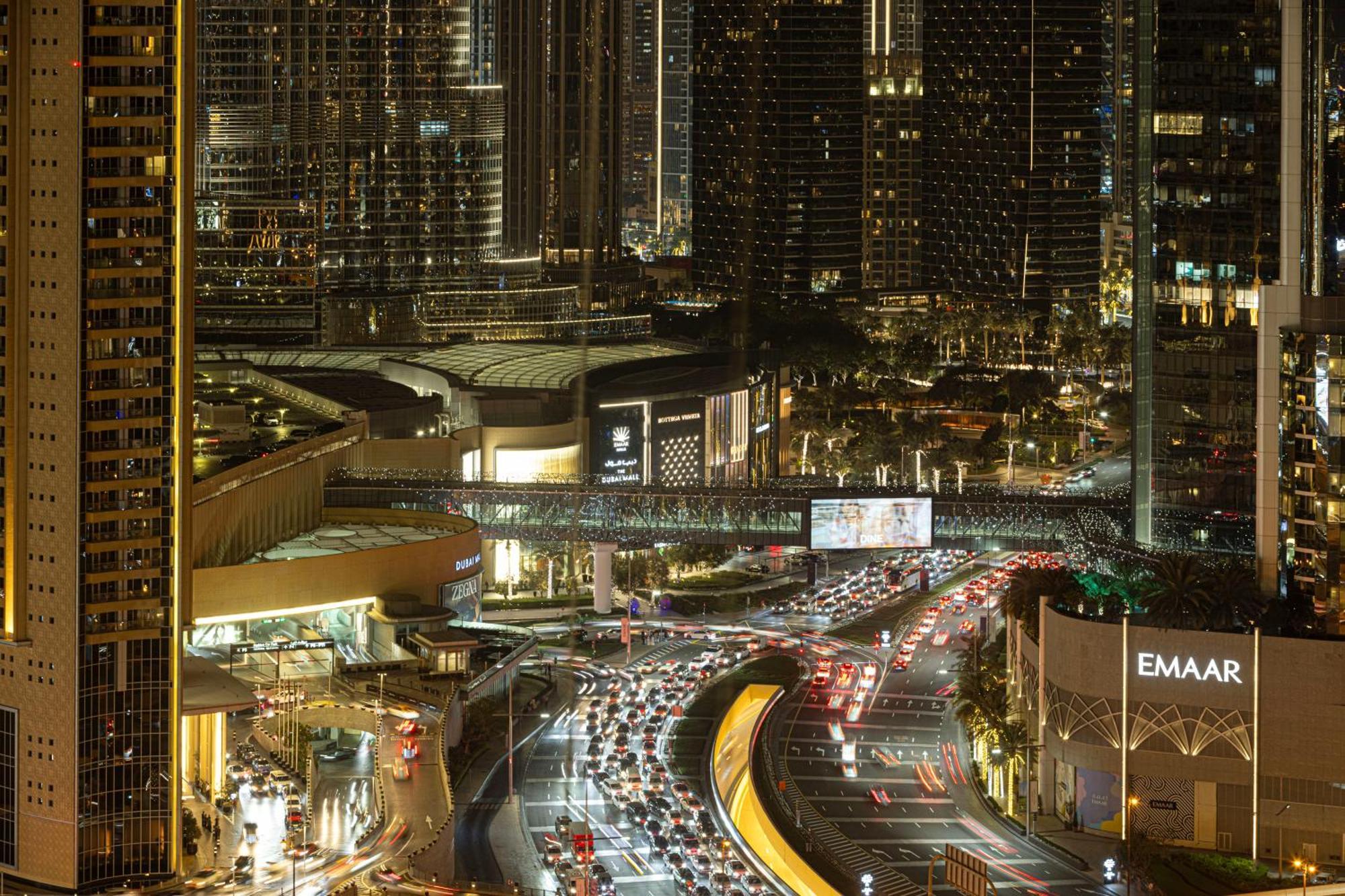 Apartment Burj Khalifa View, High Floor, Mall Access, Gym, Infinity-pool, Playground, Bbq, Family Friendly *