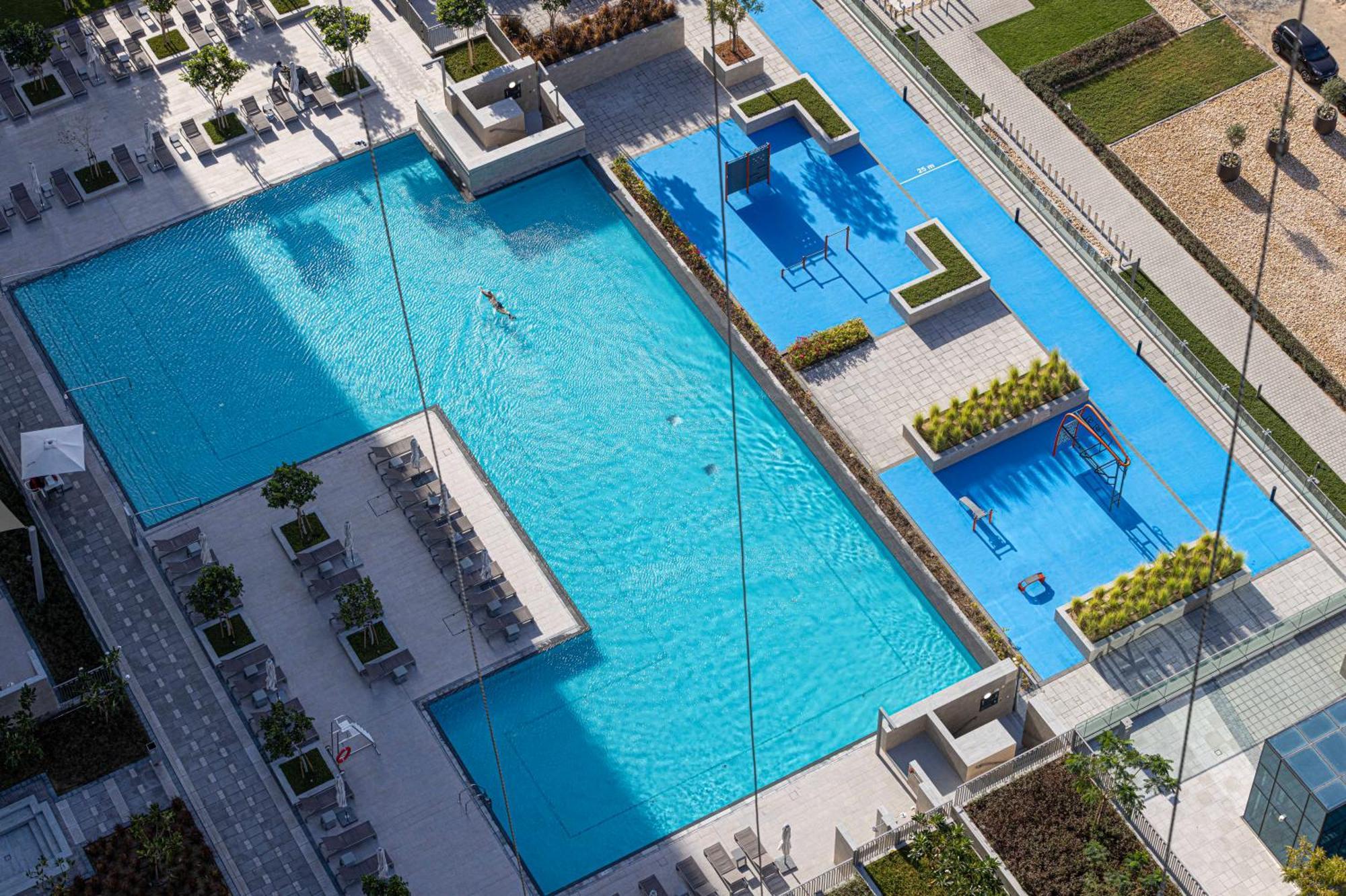 Burj Khalifa View, High Floor, Mall Access, Gym, Infinity-pool, Playground, Bbq, Family Friendly *